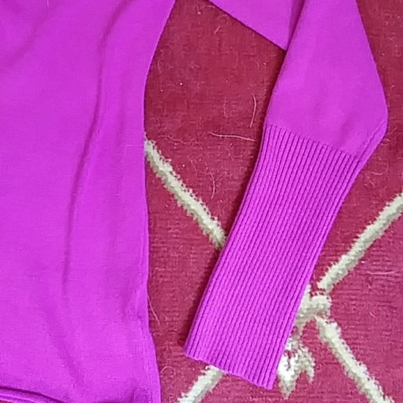 Sweater - Picture 5 of 7